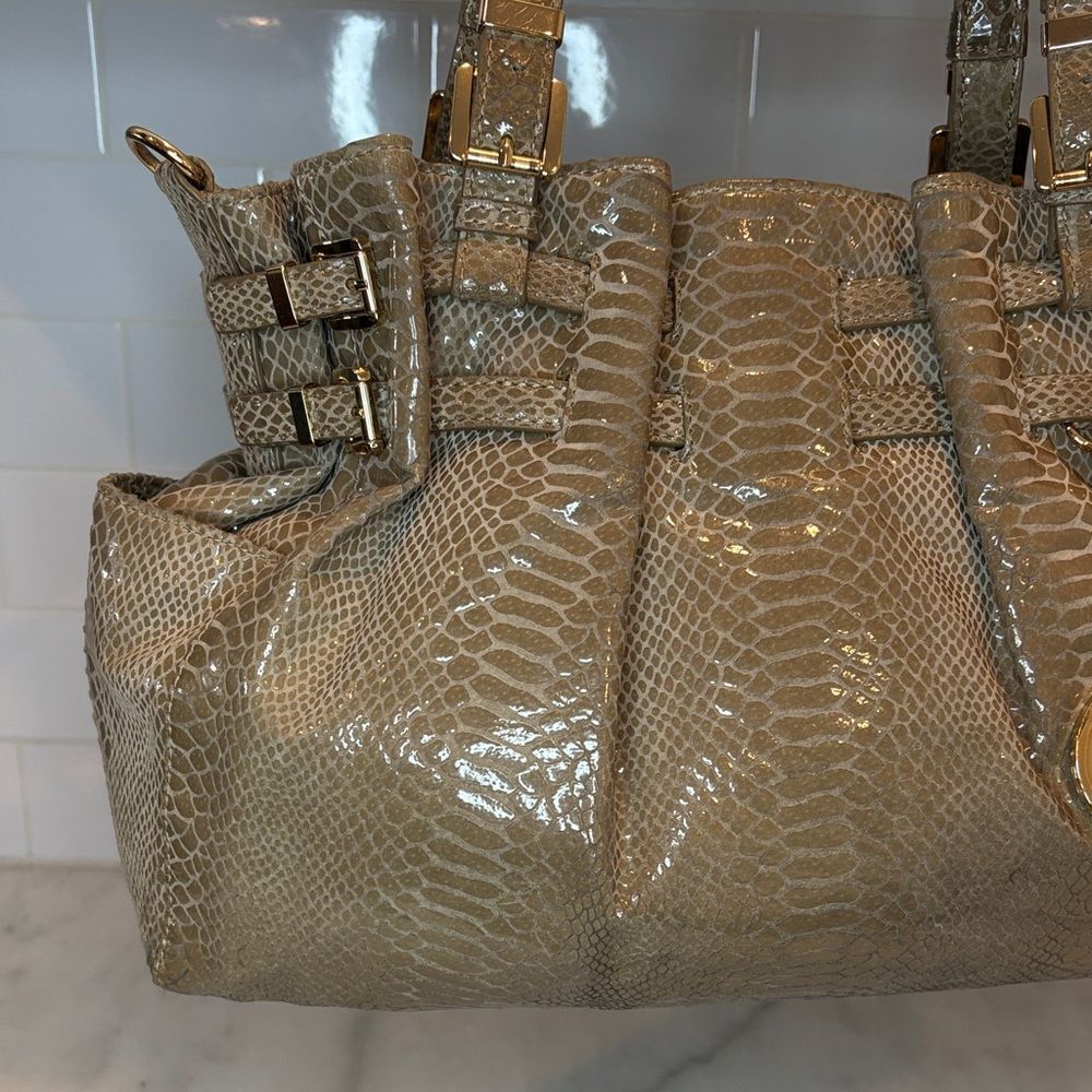 Michael Kors Bag Purse Handbag Edie Python Snakeskin Leather Buckle Shoulder - Picture 3 of 16